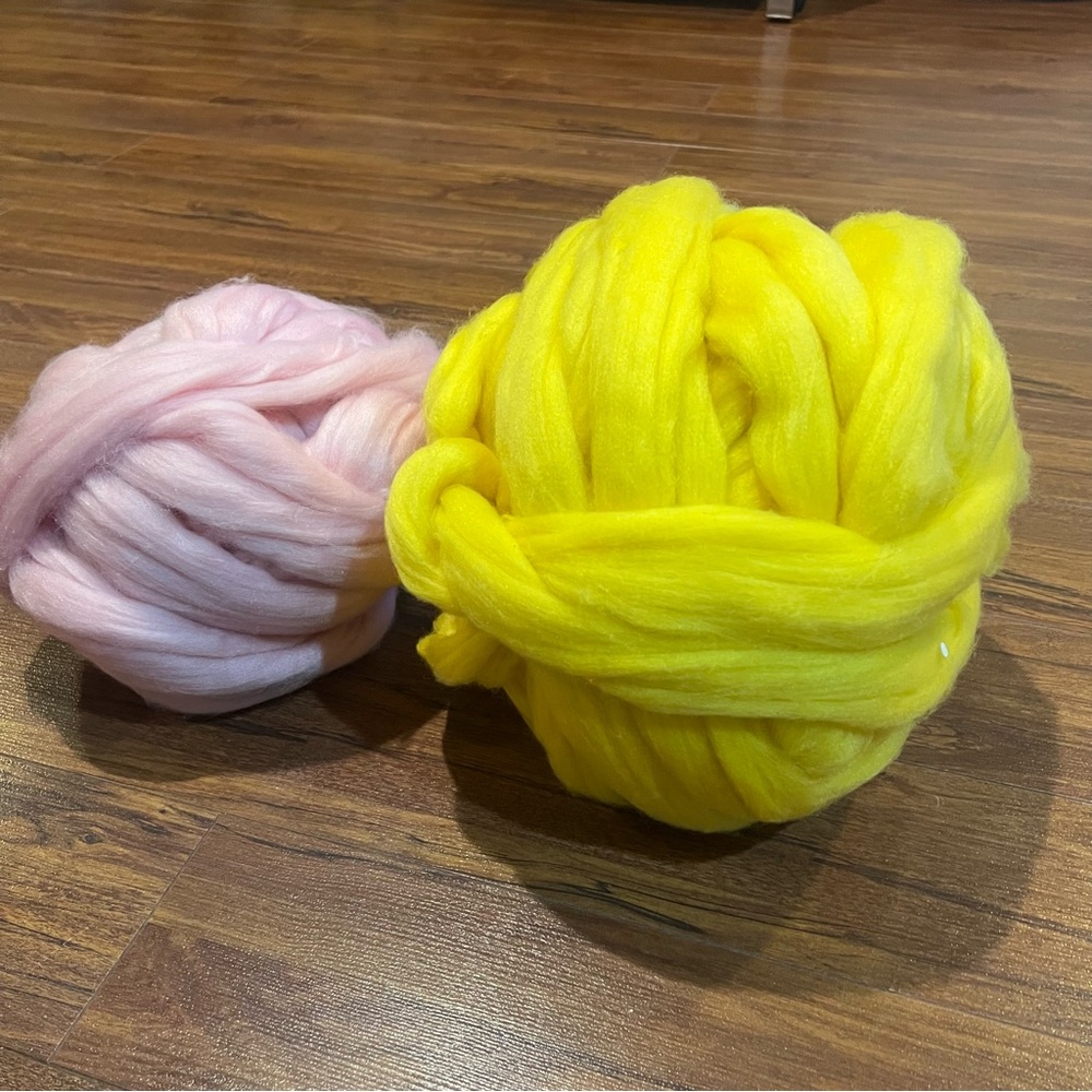 Source Unknown Chunky Yellow and Pink Skeins Acrylic Arm knitting / Finger knit